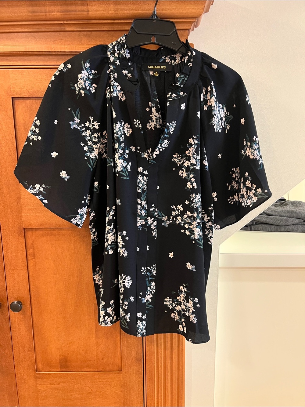 Sugarlips Black Floral Ruffled V-Neck Short Sleeve Top